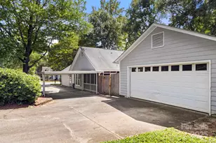 6535 Lantern Ct, Charlotte, NC 28227 - Photo 34