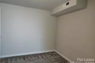 340 Hollis Rd, Charlotte, NC 28209 - Photo 14