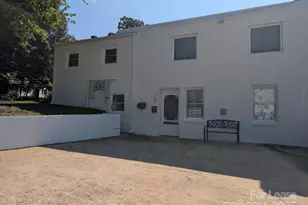 340 Hollis Rd, Charlotte, NC 28209 - Photo 2