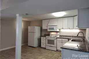 340 Hollis Rd, Charlotte, NC 28209 - Photo 6