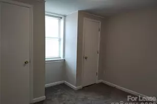 340 Hollis Rd, Charlotte, NC 28209 - Photo 16