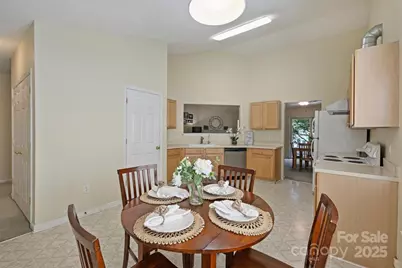 8612 Cedardale Ridge Court, Charlotte, NC 28269 - Photo 8