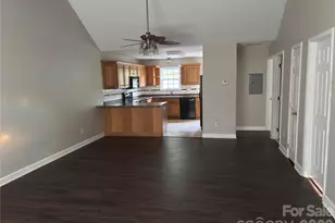 102 Kerlee St, Black Mountain, NC 28711 - Photo 4