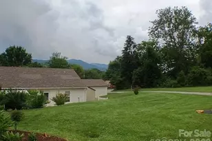 102 Kerlee St, Black Mountain, NC 28711 - Photo 2