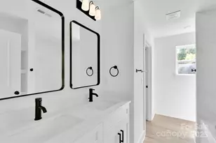 3545 Lake Rd, Charlotte, NC 28269 - Photo 18