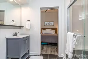 525 E 6th St, Charlotte, NC 28202 - Photo 18