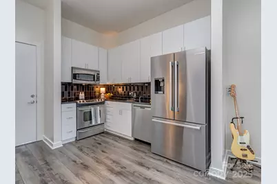 525 E Sixth Street #407, Charlotte, NC 28202 - Photo 4