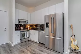 525 E 6th St, Charlotte, NC 28202 - Photo 4