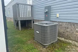 848 Lookout Dr, Spartanburg, SC 29306 - Photo 24