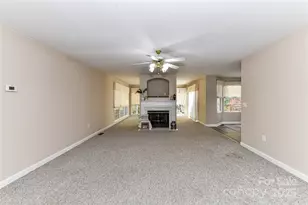 410 W Elm St, Wingate, NC 28174 - Photo 10