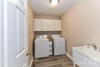 410 W Elm Street, Wingate, NC 28174 - Photo 36