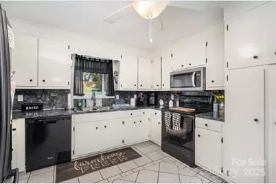 5609 Grace Chapel Road, Hickory, NC 28601 - Photo 12