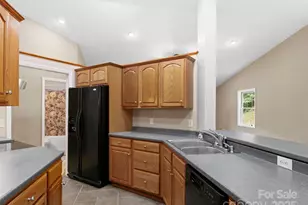 515 Pond Rd, Asheville, NC 28806 - Photo 16