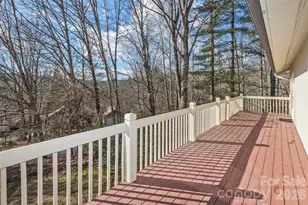 2431 W Cumming Woods Ln, Hendersonville, NC 28739 - Photo 6