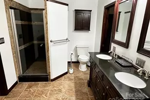 3238 Debbie Dr, Hendersonville, NC 28791 - Photo 14