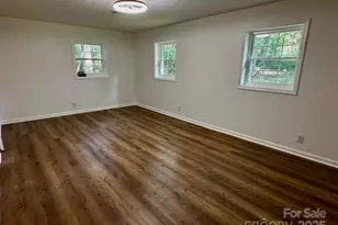 3238 Debbie Dr, Hendersonville, NC 28791 - Photo 18