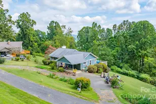 1174 Apple Ln, Spruce Pine, NC 28777 - Photo 26