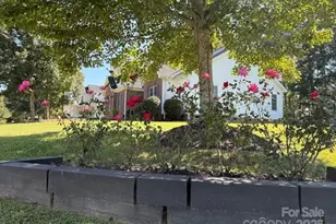 1234 Laurel Woods Dr, Gastonia, NC 28052 - Photo 10