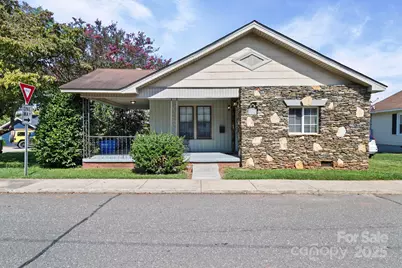 408 Woodlawn Avenue, Cramerton, NC 28032 - Photo 16