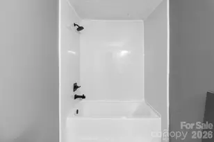 4642 McClure Rd, Charlotte, NC 28216 - Photo 40