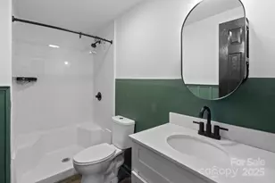 4642 McClure Rd, Charlotte, NC 28216 - Photo 34