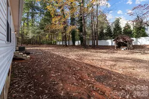 4642 McClure Rd, Charlotte, NC 28216 - Photo 22