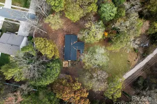 4642 McClure Rd, Charlotte, NC 28216 - Photo 8