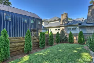 2107 W Trade St, Charlotte, NC 28216 - Photo 24