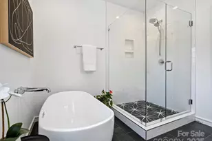 2107 W Trade St, Charlotte, NC 28216 - Photo 16