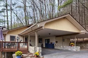 975 Country Club Dr, Maggie Valley, NC 28751 - Photo 2