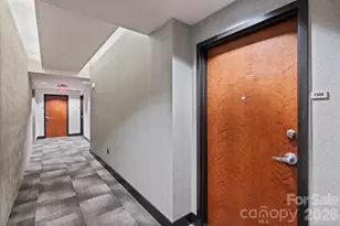 210 N Church St, Charlotte, NC 28202 - Photo 18