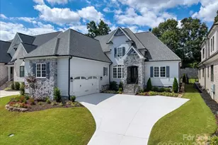 202 Chestnut Pond Ln, Simpsonville, SC 29681 - Photo 2