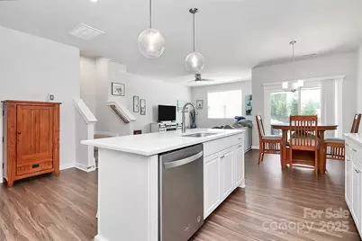 9521 Munsing Drive, Charlotte, NC 28269 - Photo 4