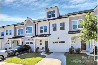 9521 Munsing Drive, Charlotte, NC 28269 - Photo 2