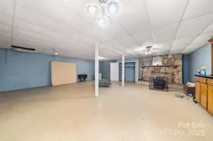 133 Pheasant Ln, Columbus, NC 28722 - Photo 34