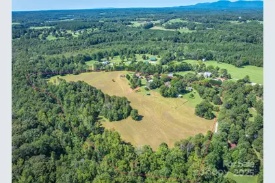 133 Pheasant Lane, Columbus, NC 28722 - Photo 6