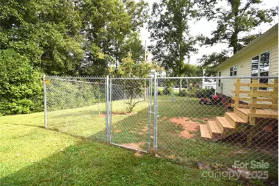 426 Dallas Stanley Highway, Dallas, NC 28034 - Photo 46