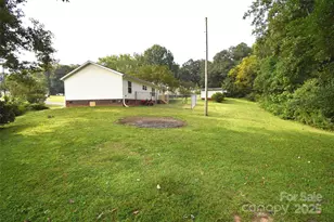 426 Dallas Stanley Hwy, Dallas, NC 28034 - Photo 38