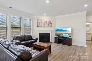 160 Saidin Ln, Troutman, NC 28166 - Photo 4