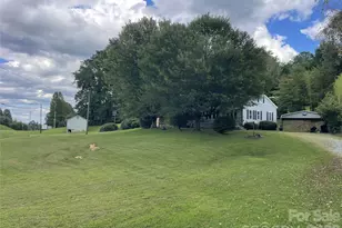 21 Byrd Ln, Brevard, NC 28712 - Photo 2