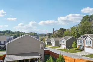 356 Tavernier Ln, Candler, NC 28715 - Photo 36