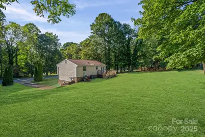 8619 Eaglewind Drive, Charlotte, NC 28212 - Photo 24