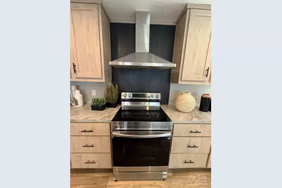 516 Lake Mullis Road, Harmony, NC 28634 - Photo 4