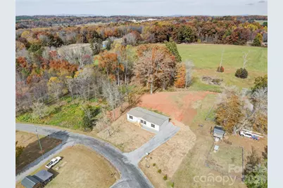 516 Lake Mullis Road, Harmony, NC 28634 - Photo 22