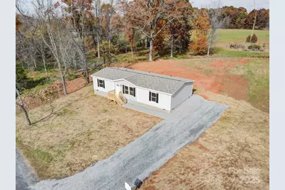 516 Lake Mullis Road, Harmony, NC 28634 - Photo 1