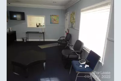 412 S Sutherland Avenue, Monroe, NC 28112 - Photo 8