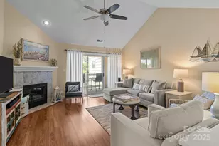 18009 Kings Point Dr, Cornelius, NC 28031 - Photo 16