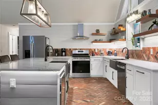 557 Country Clb Ests Dr, Sapphire, NC 28774 - Photo 10