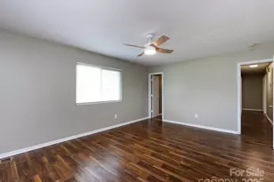 7109 Bisaner St, Charlotte, NC 28269 - Photo 16