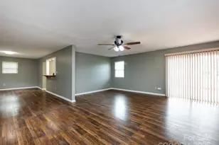 7109 Bisaner St, Charlotte, NC 28269 - Photo 8